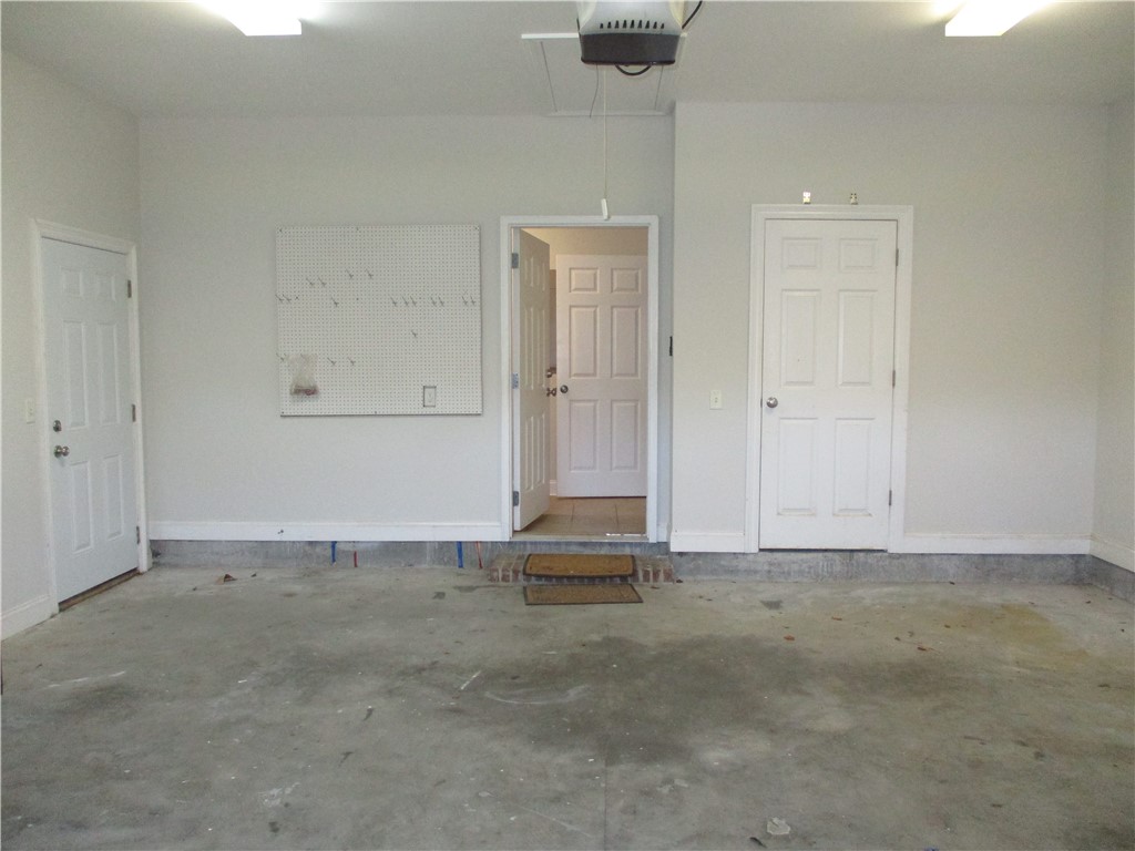 St Simons Island, Georgia 31522, United States, 4 Bedrooms Bedrooms, ,2 BathroomsBathrooms,Residential,Active,45756