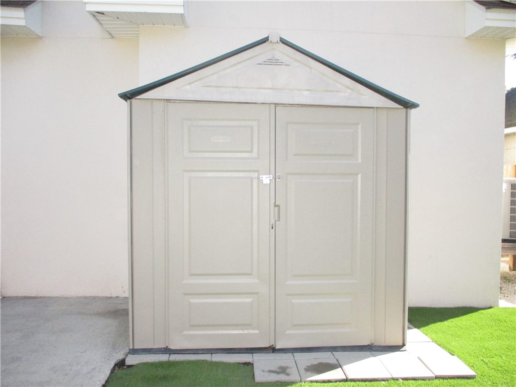 St Simons Island, Georgia 31522, United States, 4 Bedrooms Bedrooms, ,2 BathroomsBathrooms,Residential,Active,45756