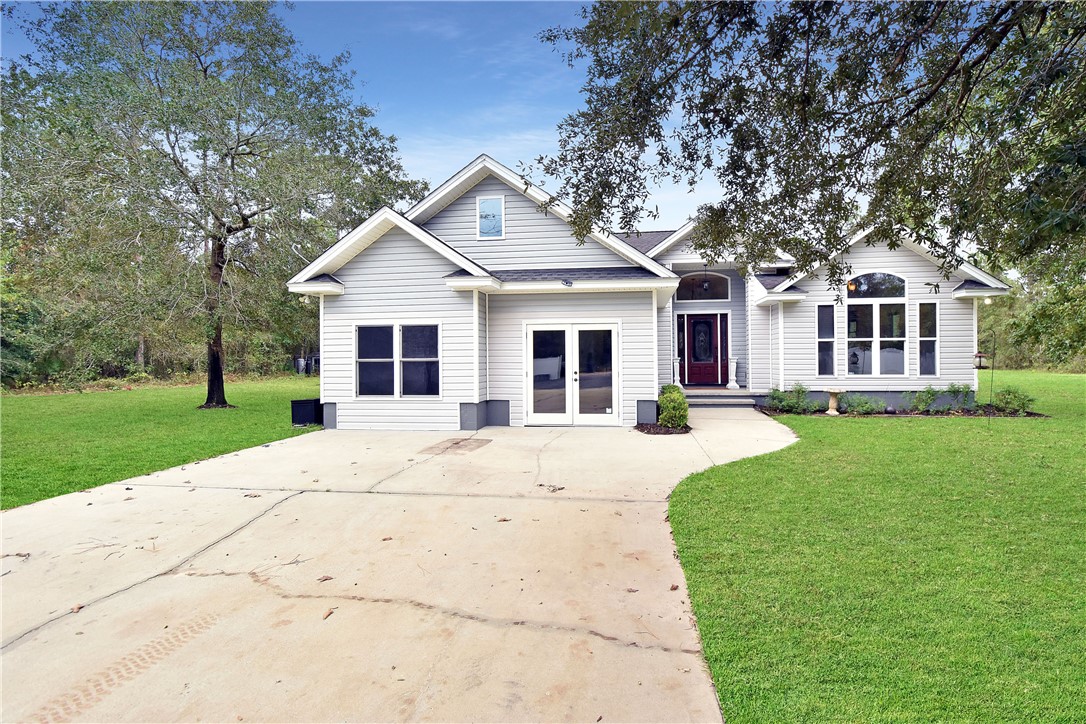 Hortense, Georgia 31543, United States, 4 Bedrooms Bedrooms, ,2 BathroomsBathrooms,Residential,Pending,40359