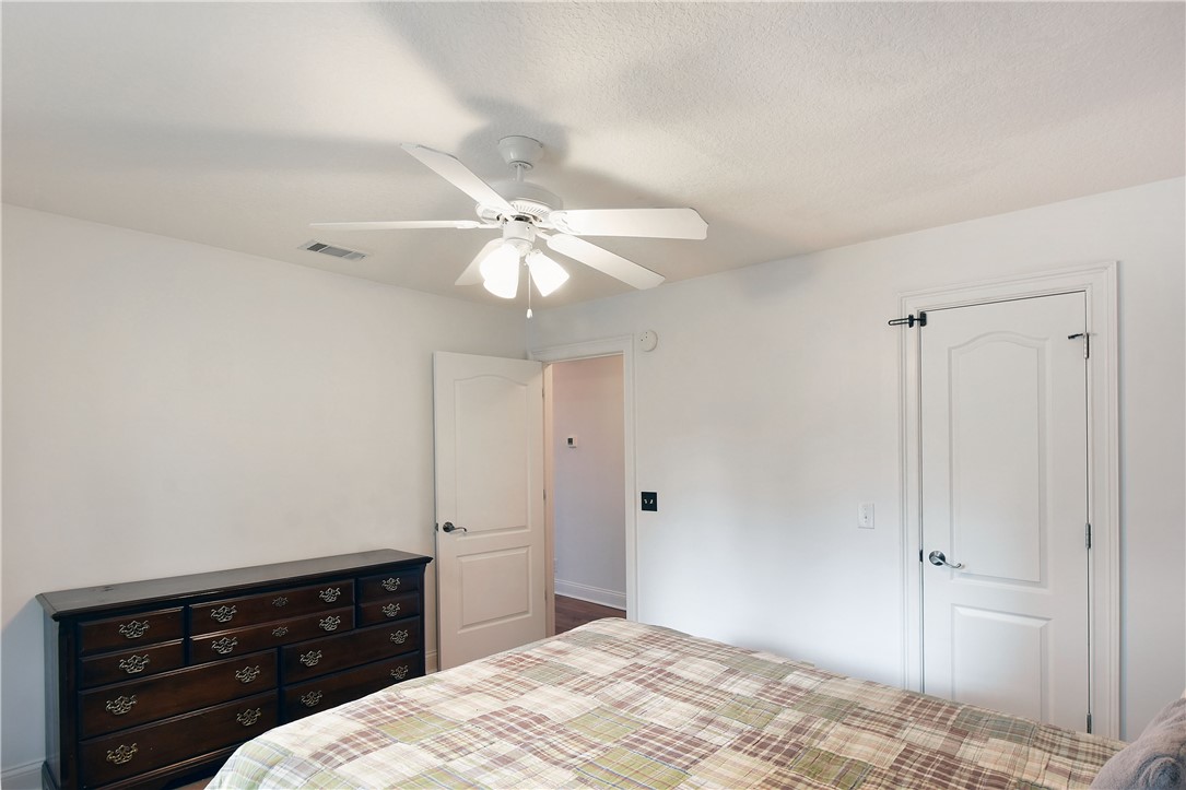 Hortense, Georgia 31543, United States, 4 Bedrooms Bedrooms, ,2 BathroomsBathrooms,Residential,Pending,40359