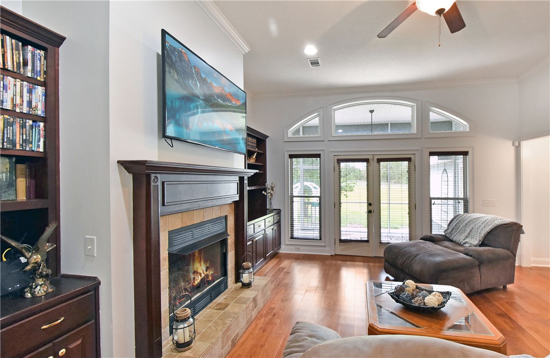 Hortense, Georgia 31543, United States, 4 Bedrooms Bedrooms, ,2 BathroomsBathrooms,Residential,Pending,40359