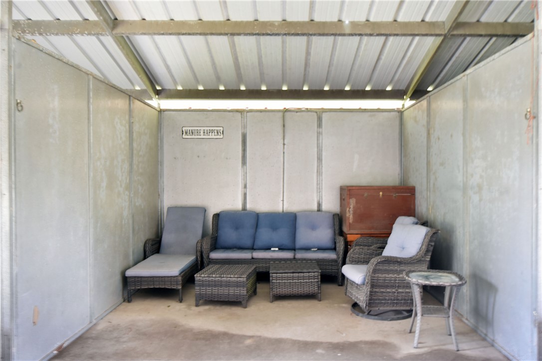 Hortense, Georgia 31543, United States, 4 Bedrooms Bedrooms, ,2 BathroomsBathrooms,Residential,Pending,40359