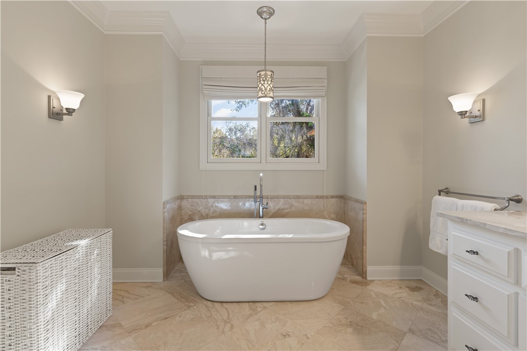 St Simons Island, Georgia 31522, United States, 4 Bedrooms Bedrooms, ,5 BathroomsBathrooms,Residential,Active,148169