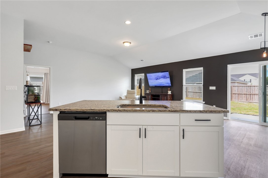 Brunswick, Georgia 31525, United States, 4 Bedrooms Bedrooms, ,2 BathroomsBathrooms,Residential,Active,85167