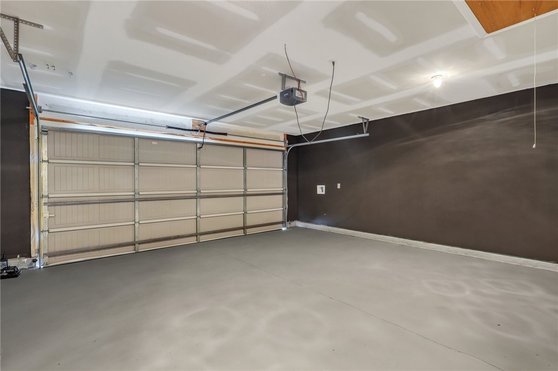 Brunswick, Georgia 31525, United States, 4 Bedrooms Bedrooms, ,2 BathroomsBathrooms,Residential,Active,85167