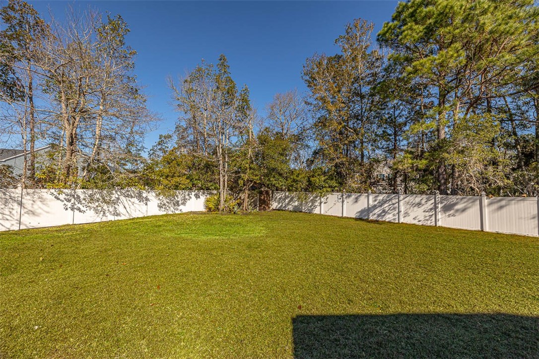 Brunswick, Georgia 31523, United States, 5 Bedrooms Bedrooms, ,3 BathroomsBathrooms,Residential,Active,20840