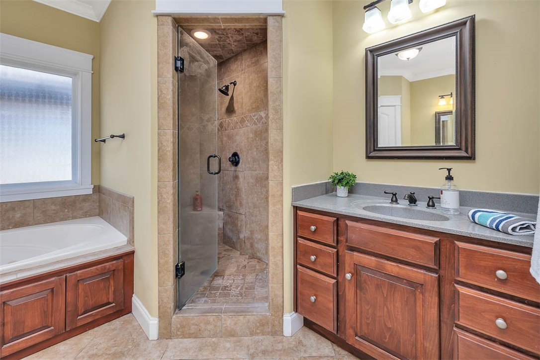 Brunswick, Georgia 31523, United States, 5 Bedrooms Bedrooms, ,3 BathroomsBathrooms,Residential,Active,20840