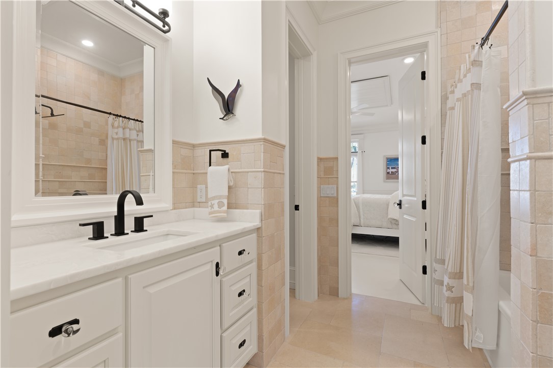 St Simons Island, Georgia 31522, United States, 6 Bedrooms Bedrooms, ,9 BathroomsBathrooms,Residential,Active,240073