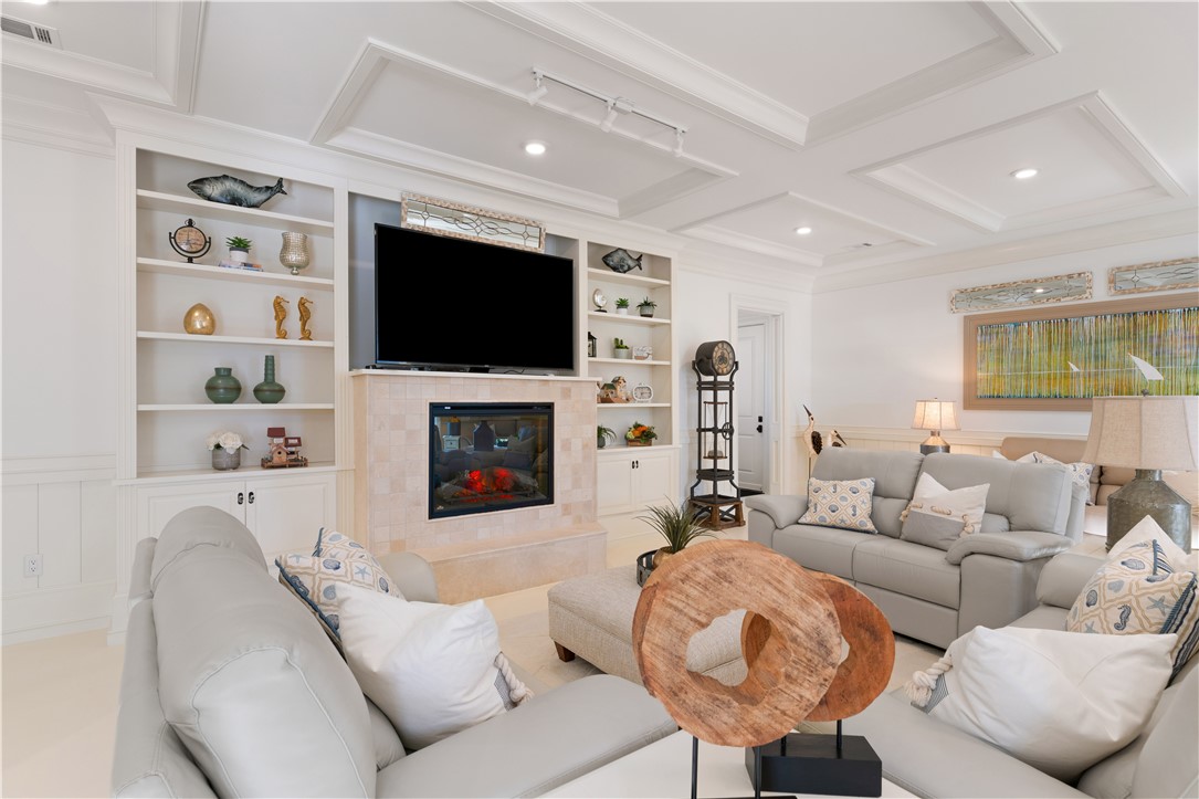 St Simons Island, Georgia 31522, United States, 6 Bedrooms Bedrooms, ,9 BathroomsBathrooms,Residential,Active,240073