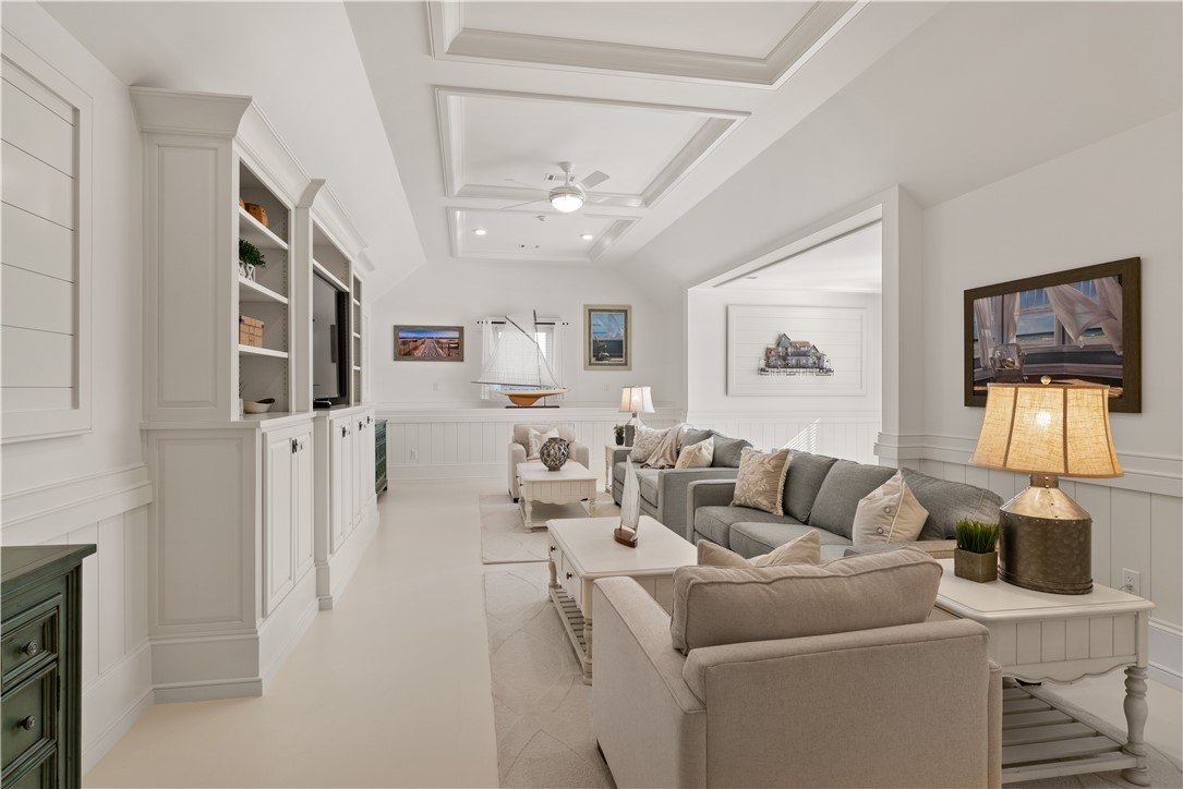 St Simons Island, Georgia 31522, United States, 6 Bedrooms Bedrooms, ,9 BathroomsBathrooms,Residential,Active,240073