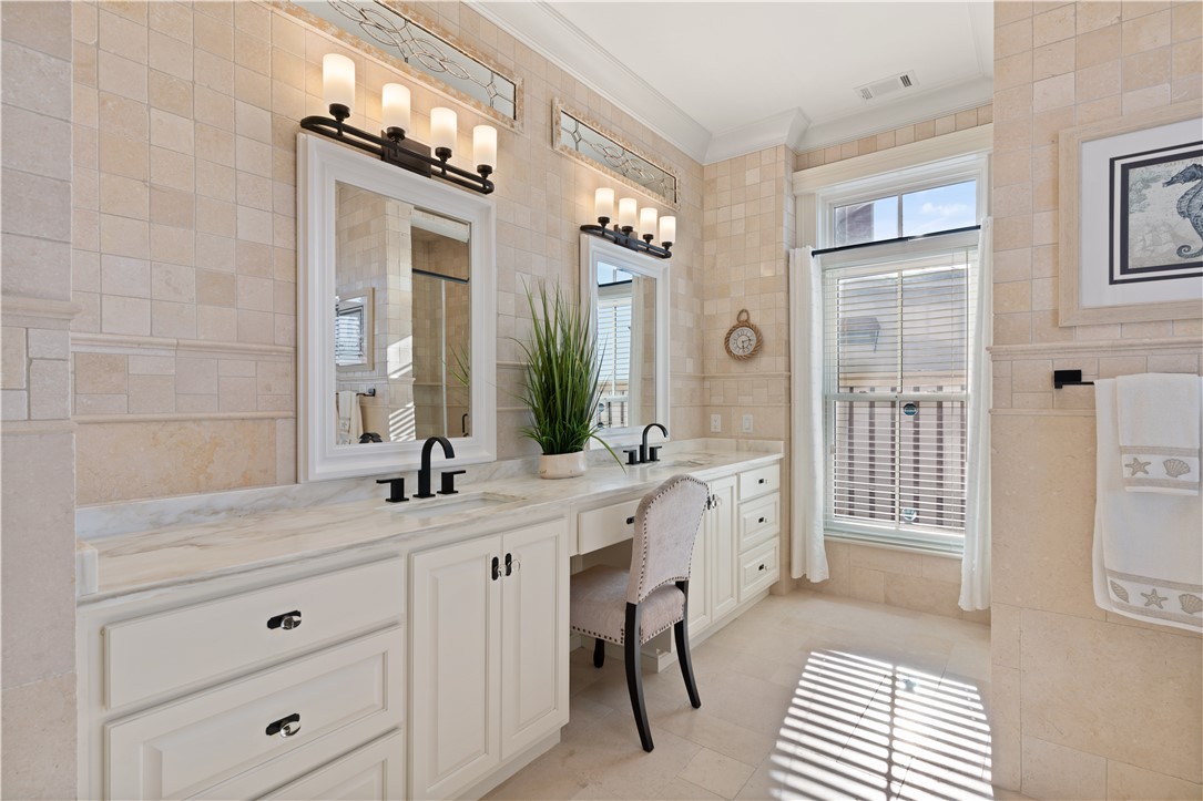 St Simons Island, Georgia 31522, United States, 6 Bedrooms Bedrooms, ,9 BathroomsBathrooms,Residential,Active,240073