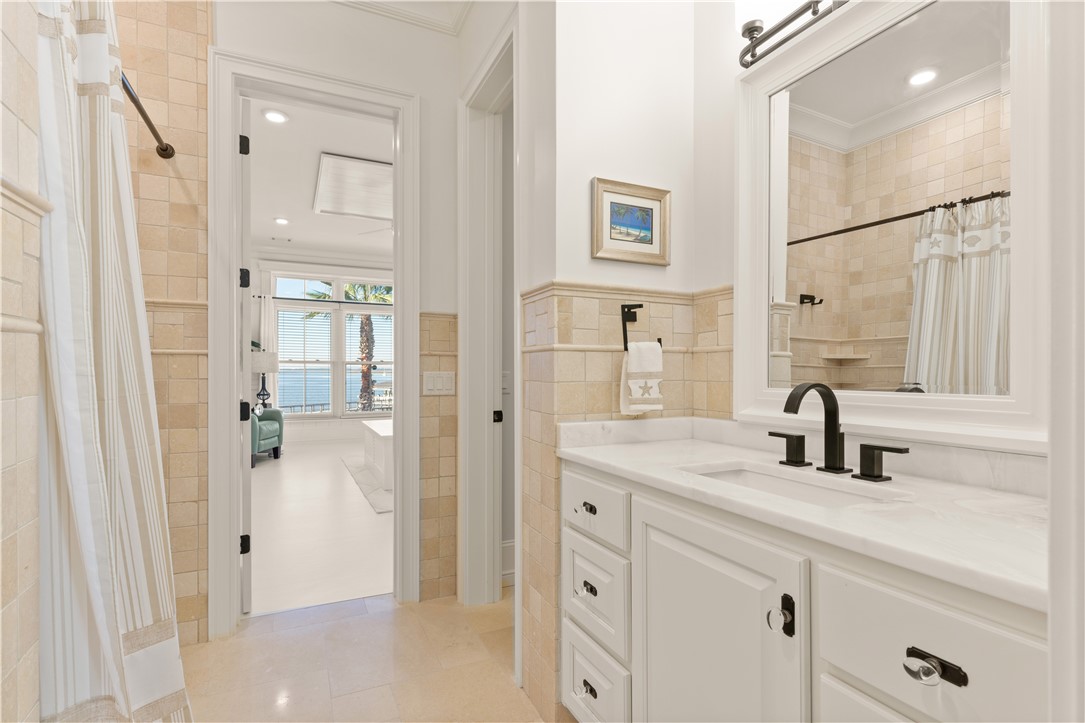 St Simons Island, Georgia 31522, United States, 6 Bedrooms Bedrooms, ,9 BathroomsBathrooms,Residential,Active,240073