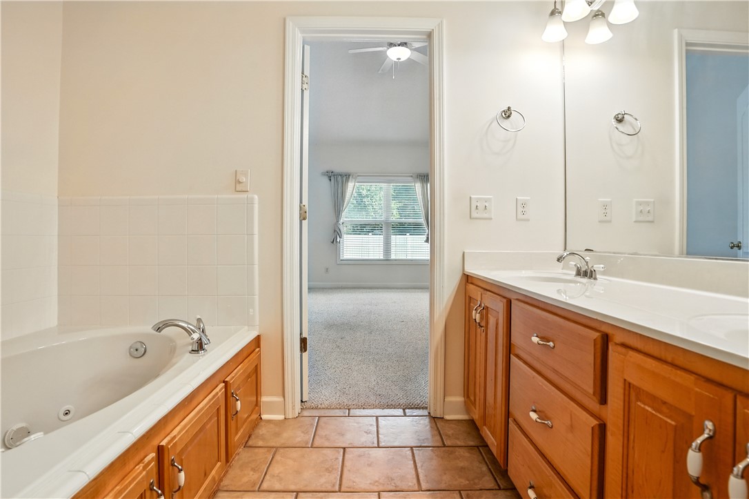 Brunswick, Georgia 31525, United States, 3 Bedrooms Bedrooms, ,2 BathroomsBathrooms,Residential,Active,196228