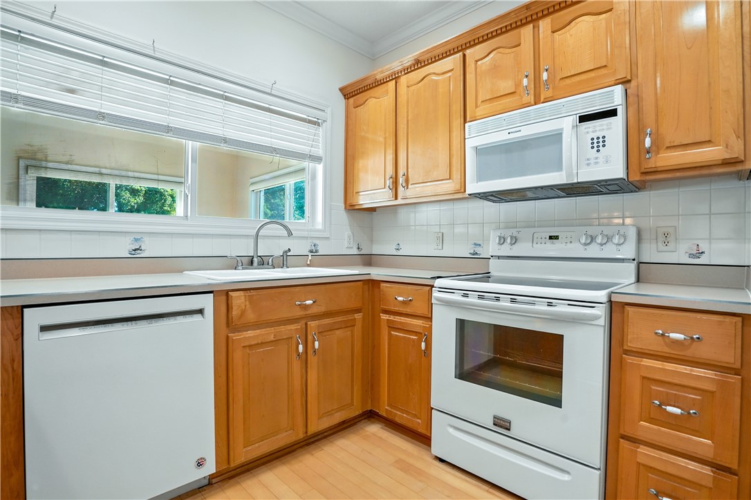 Brunswick, Georgia 31525, United States, 3 Bedrooms Bedrooms, ,2 BathroomsBathrooms,Residential,Active,196228