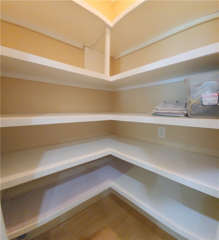 Brunswick, Georgia 31525, United States, 3 Bedrooms Bedrooms, ,2 BathroomsBathrooms,Residential,Active,196228