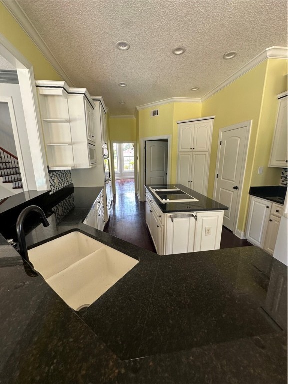 Brunswick, Georgia 31525, United States, 4 Bedrooms Bedrooms, ,5 BathroomsBathrooms,Residential,Active,159395