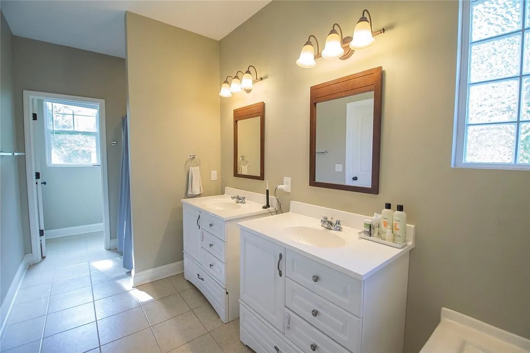 Brunswick, Georgia 31523, United States, 3 Bedrooms Bedrooms, ,3 BathroomsBathrooms,Residential,Active,227565