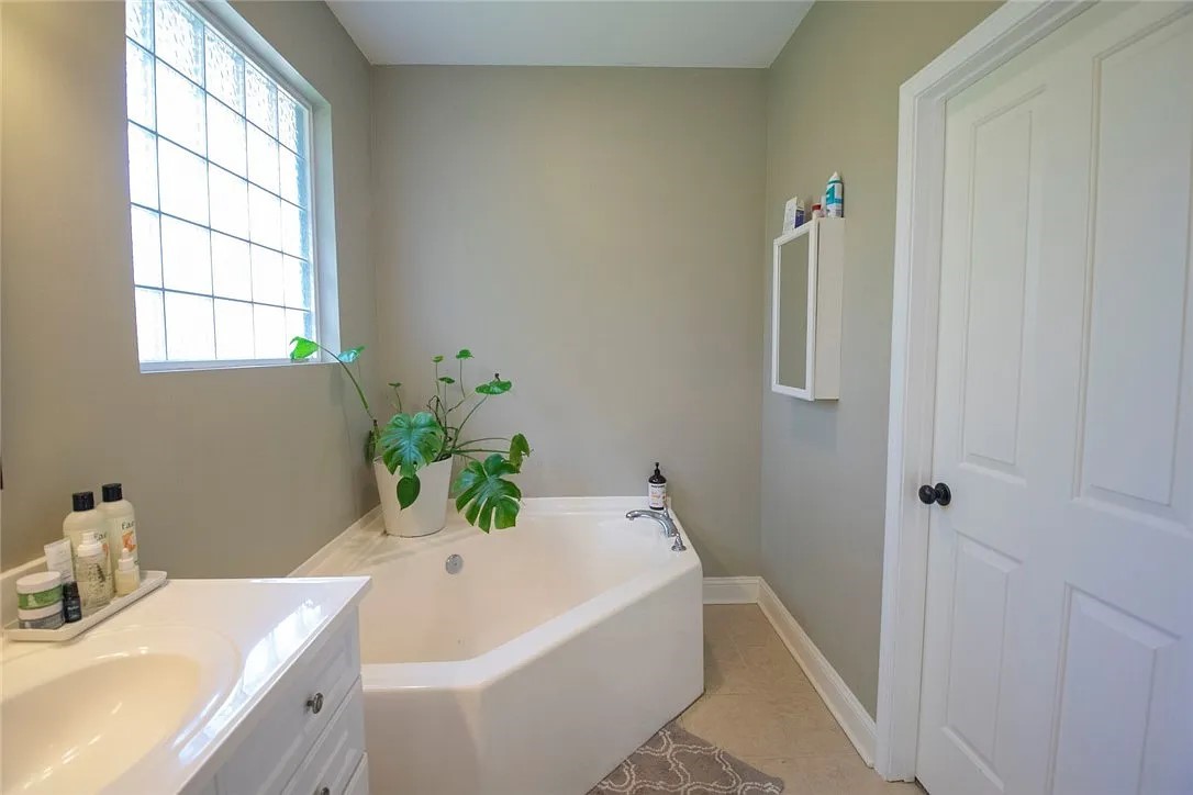 Brunswick, Georgia 31523, United States, 3 Bedrooms Bedrooms, ,3 BathroomsBathrooms,Residential,Active,227565