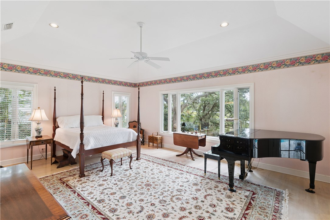 St Simons Island, Georgia 31522, United States, 4 Bedrooms Bedrooms, ,5 BathroomsBathrooms,Residential,Active,226316