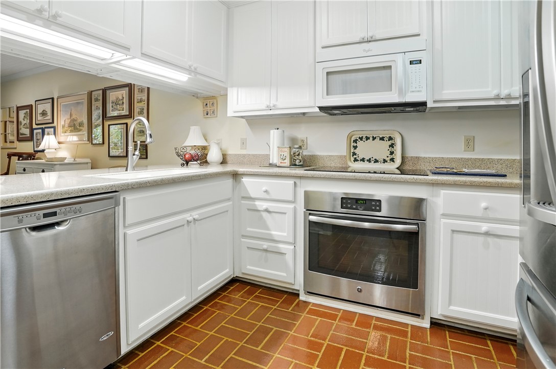 St Simons Island, Georgia 31522, United States, 3 Bedrooms Bedrooms, ,3 BathroomsBathrooms,Residential,Active,174945