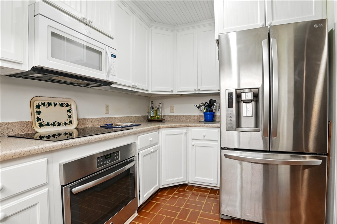 St Simons Island, Georgia 31522, United States, 3 Bedrooms Bedrooms, ,3 BathroomsBathrooms,Residential,Active,174945