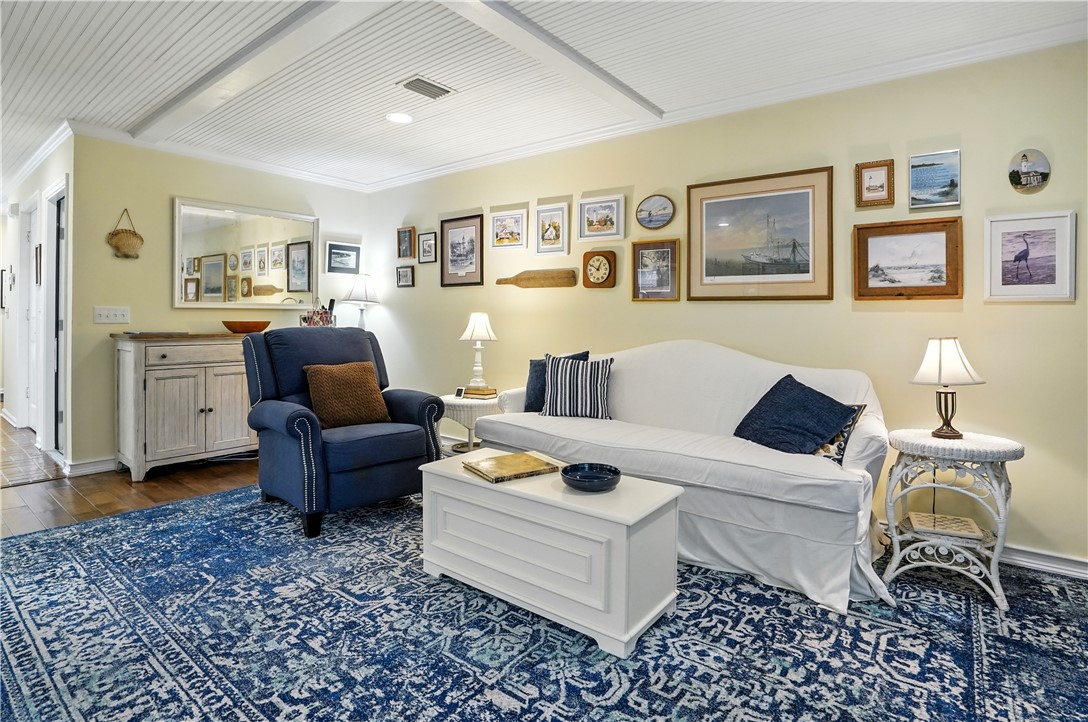 St Simons Island, Georgia 31522, United States, 3 Bedrooms Bedrooms, ,3 BathroomsBathrooms,Residential,Active,174945