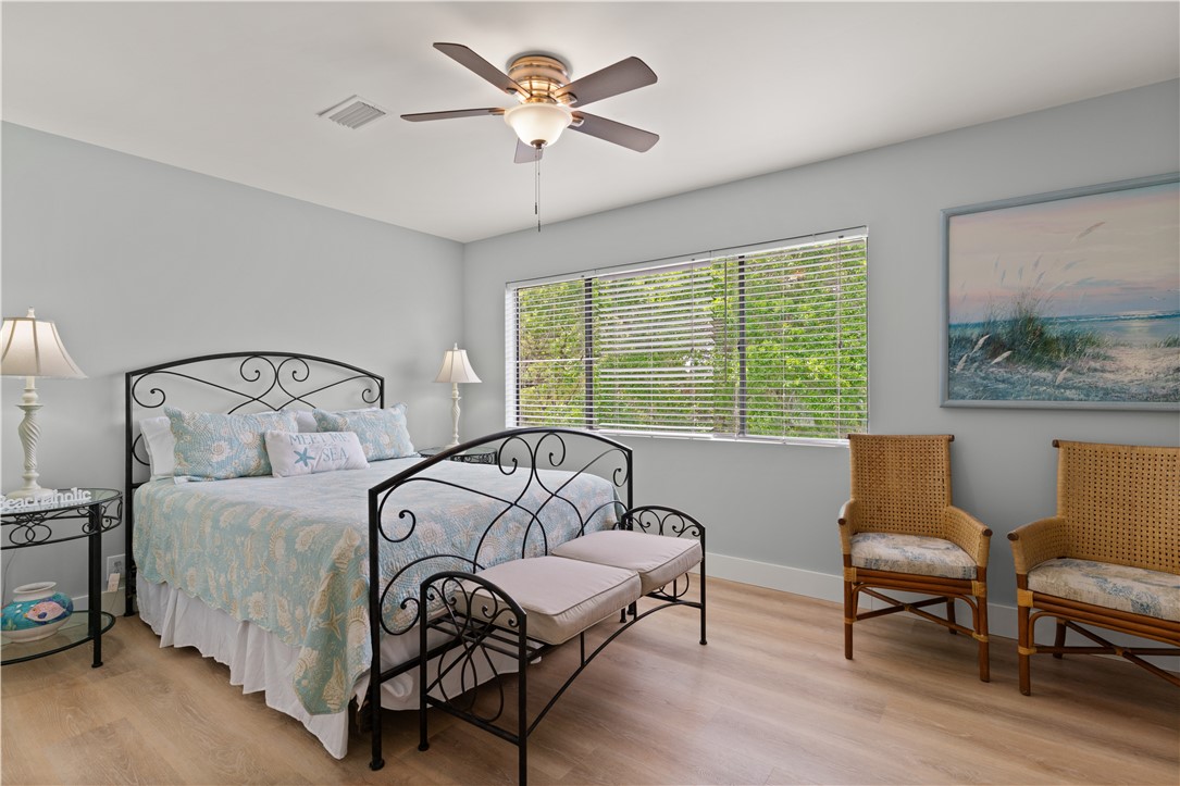 St Simons Island, Georgia 31522, United States, 4 Bedrooms Bedrooms, ,4 BathroomsBathrooms,Residential,Active,105327