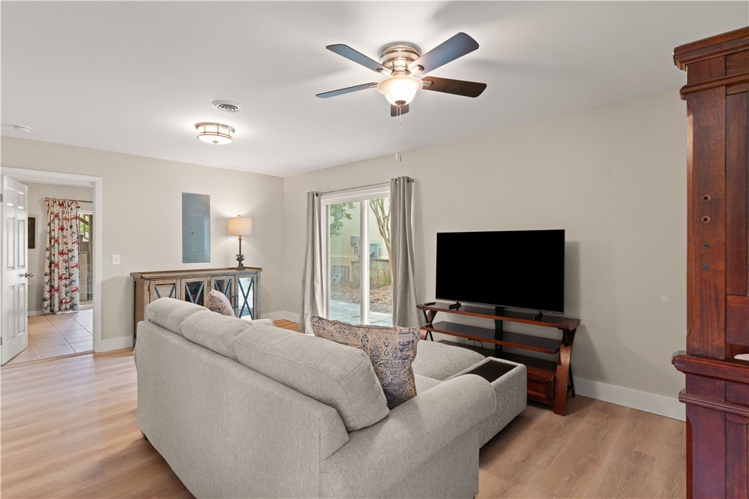 St Simons Island, Georgia 31522, United States, 4 Bedrooms Bedrooms, ,4 BathroomsBathrooms,Residential,Active,105327