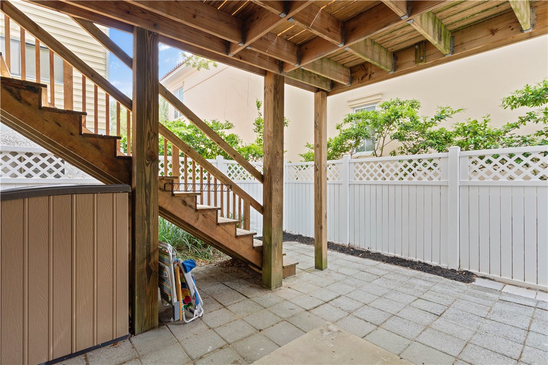 St Simons Island, Georgia 31522, United States, 4 Bedrooms Bedrooms, ,4 BathroomsBathrooms,Residential,Active,105327