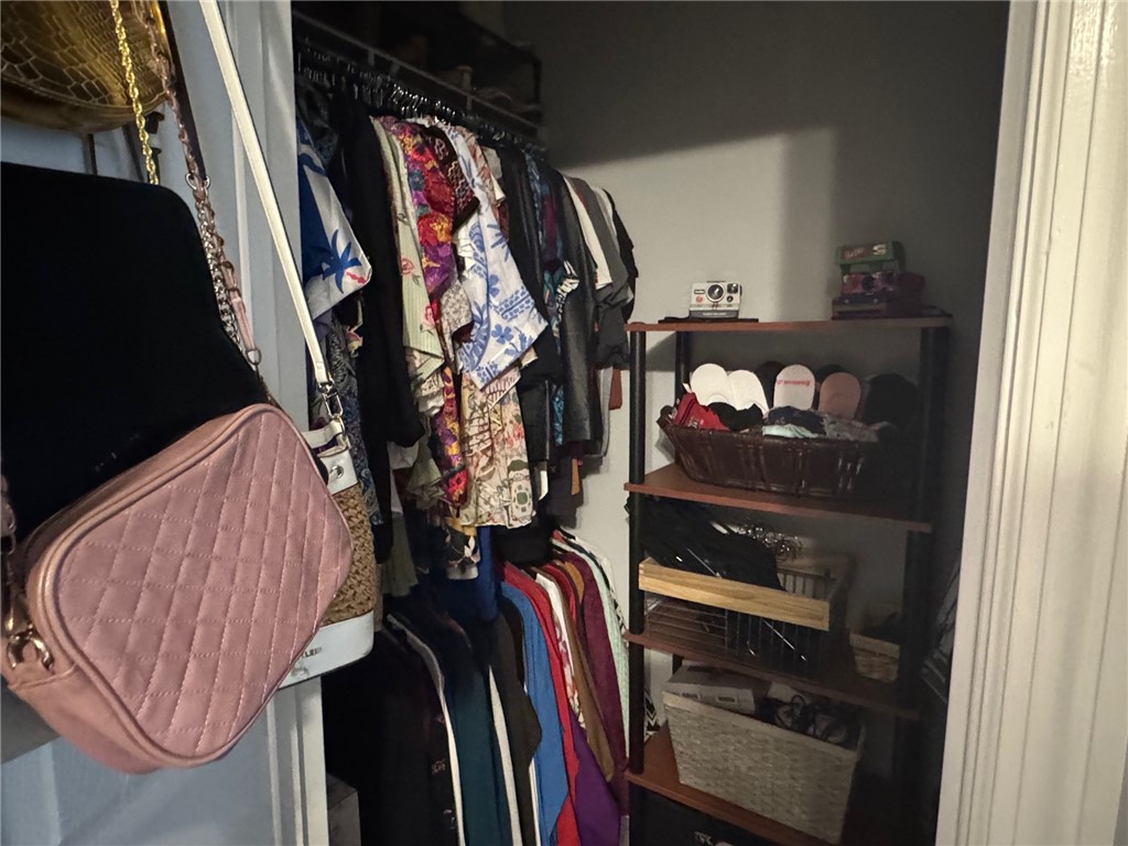 Brunswick, Georgia 31520, United States, 6 Bedrooms Bedrooms, ,4 BathroomsBathrooms,Residential,Pending,180157