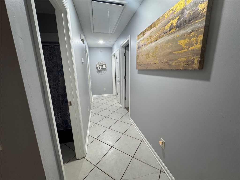 Brunswick, Georgia 31520, United States, 6 Bedrooms Bedrooms, ,4 BathroomsBathrooms,Residential,Pending,180157