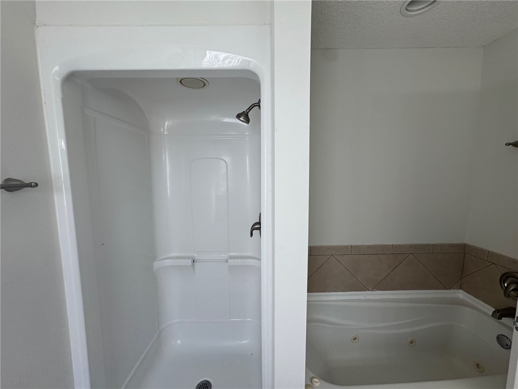 Brunswick, Georgia 31520, United States, 4 Bedrooms Bedrooms, ,4 BathroomsBathrooms,Residential,Active,26646