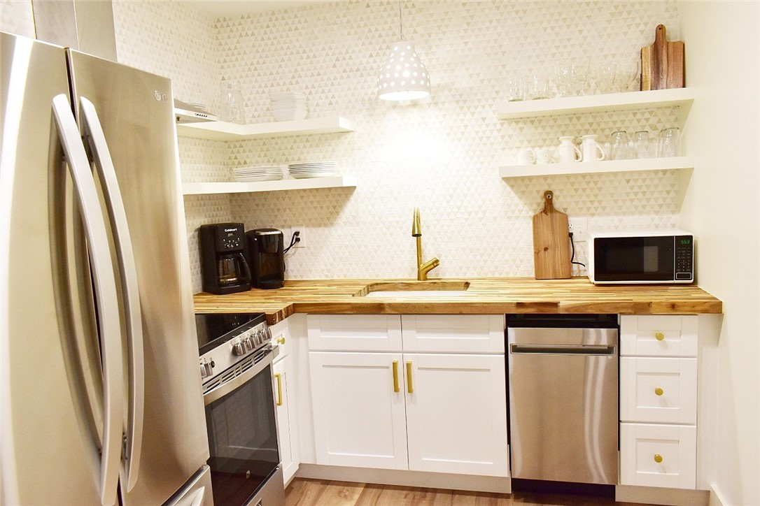 St Simons Island, Georgia 31522, United States, 3 Bedrooms Bedrooms, ,3 BathroomsBathrooms,Residential,Active,79953