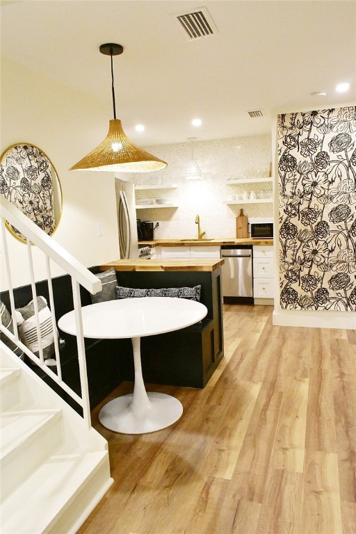 St Simons Island, Georgia 31522, United States, 3 Bedrooms Bedrooms, ,3 BathroomsBathrooms,Residential,Active,79953