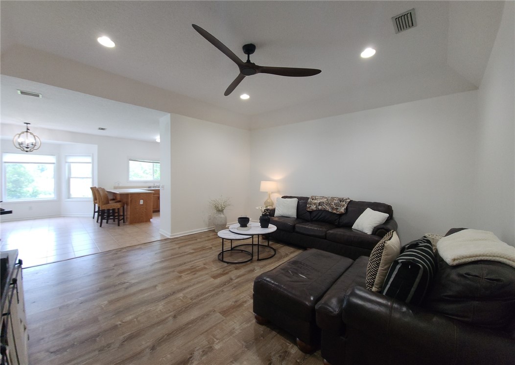 Brunswick, Georgia 31520, United States, 2 Bedrooms Bedrooms, ,2 BathroomsBathrooms,Residential,Pending,149267