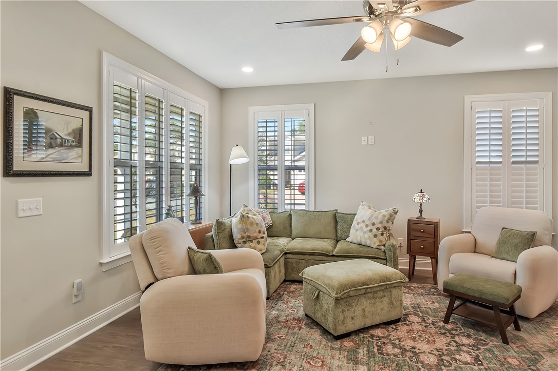 Brunswick, Georgia 31525, United States, 3 Bedrooms Bedrooms, ,2 BathroomsBathrooms,Residential,Active,244751