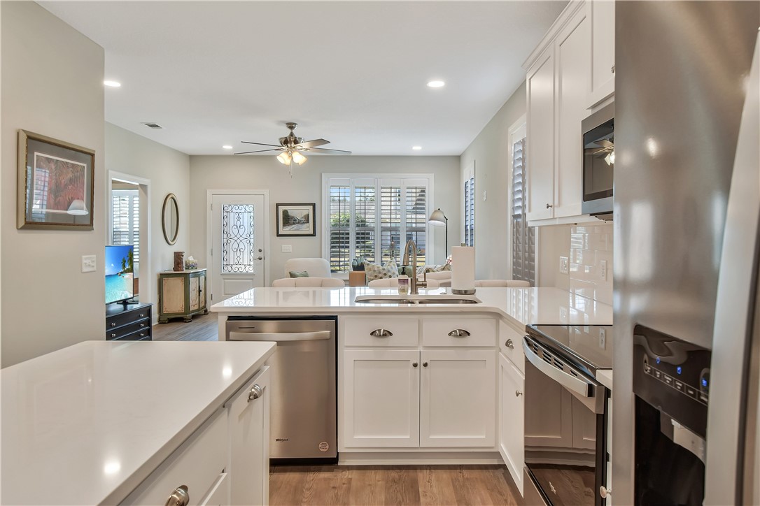 Brunswick, Georgia 31525, United States, 3 Bedrooms Bedrooms, ,2 BathroomsBathrooms,Residential,Active,244751