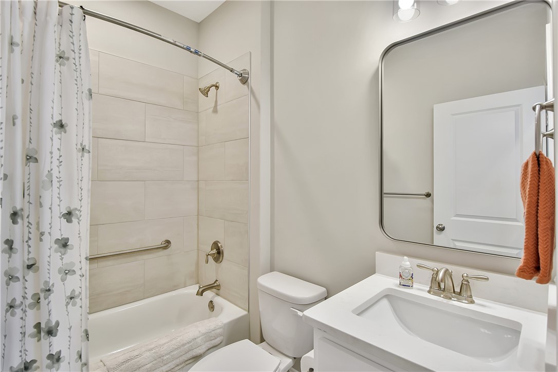 Brunswick, Georgia 31525, United States, 3 Bedrooms Bedrooms, ,2 BathroomsBathrooms,Residential,Active,244751