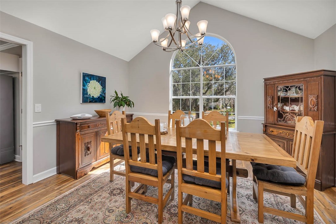 St Simons Island, Georgia 31522, United States, 5 Bedrooms Bedrooms, ,3 BathroomsBathrooms,Residential,Active,84267