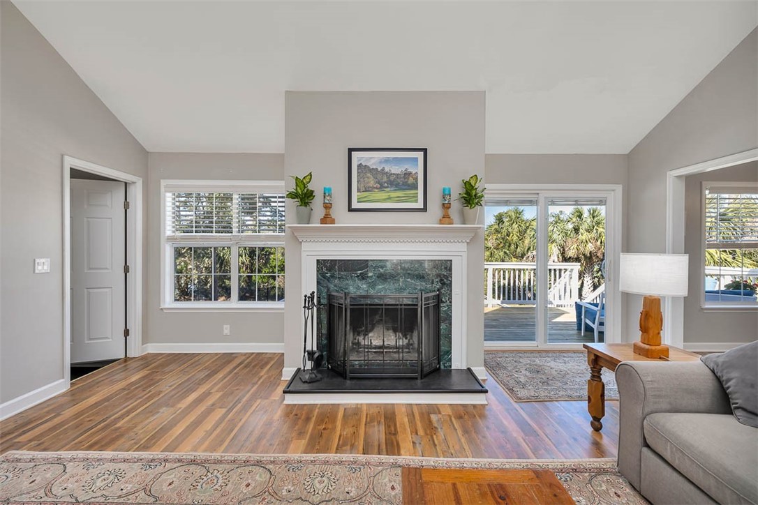 St Simons Island, Georgia 31522, United States, 5 Bedrooms Bedrooms, ,3 BathroomsBathrooms,Residential,Active,84267