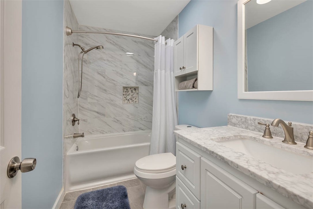 St Simons Island, Georgia 31522, United States, 5 Bedrooms Bedrooms, ,3 BathroomsBathrooms,Residential,Active,84267