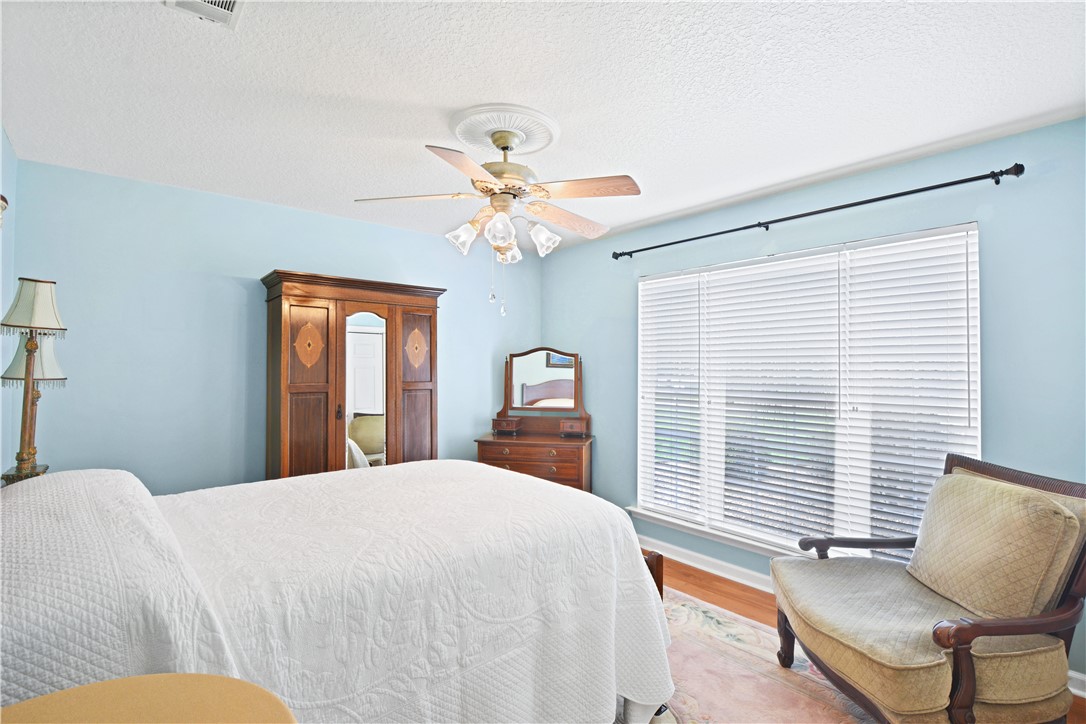 Brunswick, Georgia 31525, United States, 4 Bedrooms Bedrooms, ,2 BathroomsBathrooms,Residential,Pending,124641