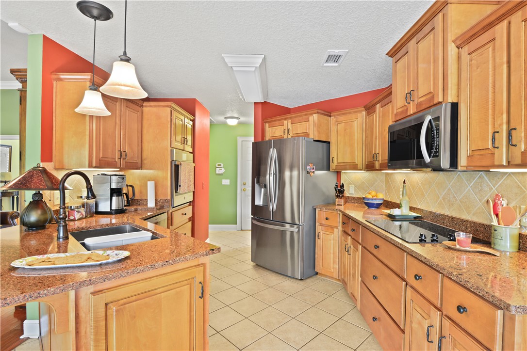 Brunswick, Georgia 31525, United States, 4 Bedrooms Bedrooms, ,2 BathroomsBathrooms,Residential,Pending,124641