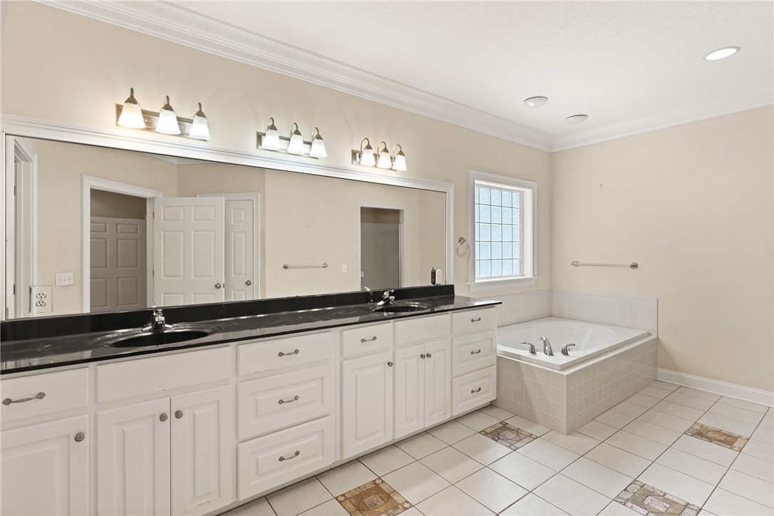 Brunswick, Georgia 31523, United States, 5 Bedrooms Bedrooms, ,4 BathroomsBathrooms,Residential,Active,146570