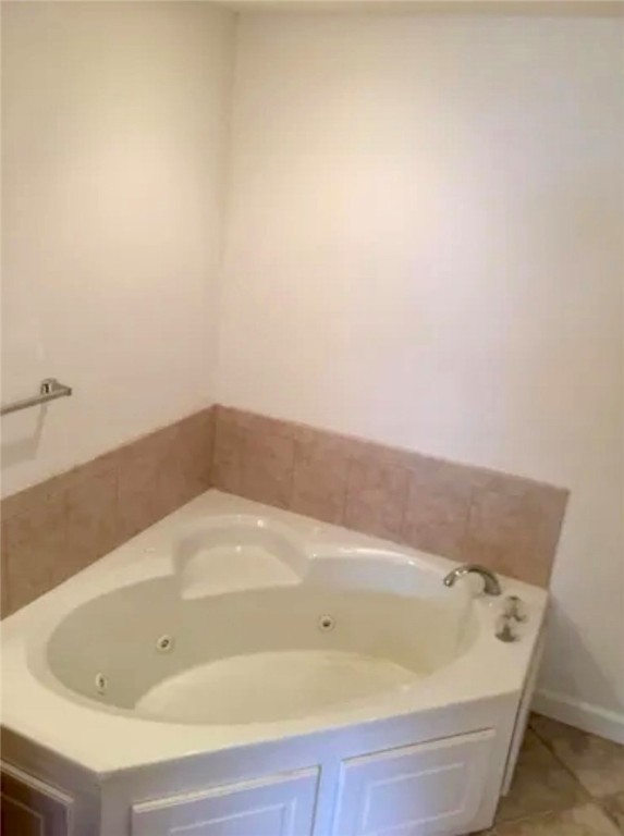 Brunswick, Georgia 31520, United States, 6 Bedrooms Bedrooms, ,4 BathroomsBathrooms,Residential,Pending,26697