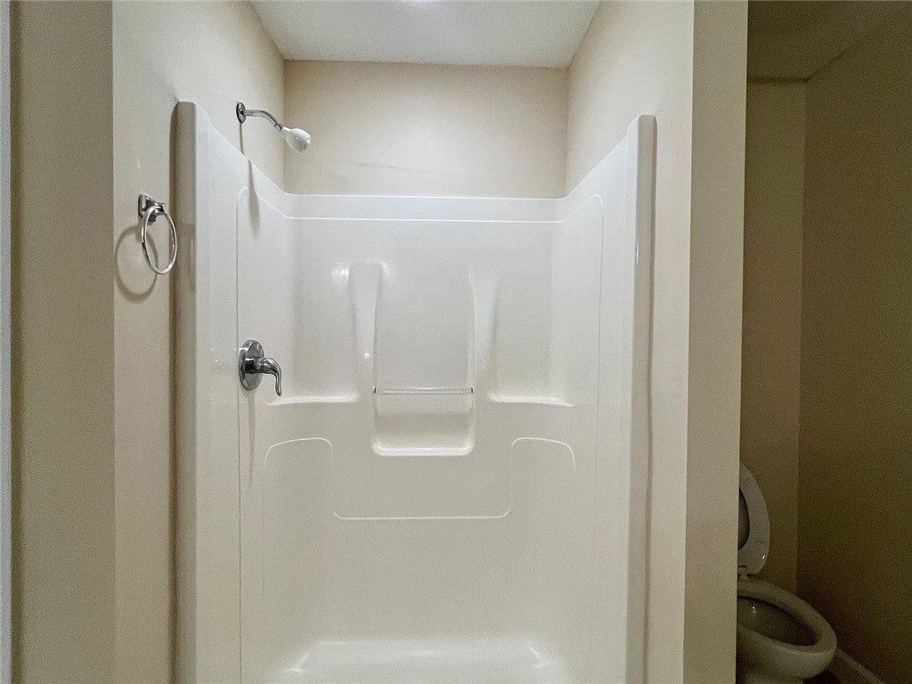 Brunswick, Georgia 31520, United States, 6 Bedrooms Bedrooms, ,4 BathroomsBathrooms,Residential,Pending,26697