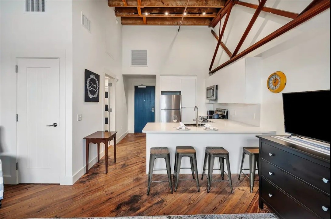 Brunswick, Georgia 31520, United States, 1 Bedroom Bedrooms, ,1 BathroomBathrooms,Residential,Active,88901