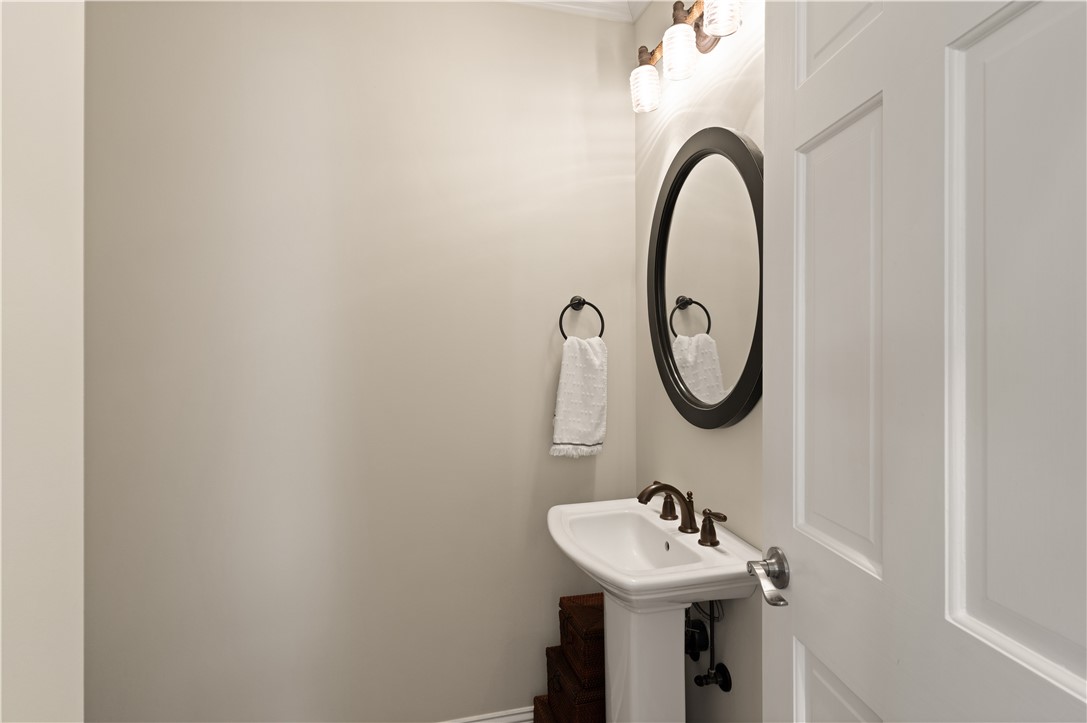 St Simons Island, Georgia 31522, United States, 4 Bedrooms Bedrooms, ,5 BathroomsBathrooms,Residential,Active,108274