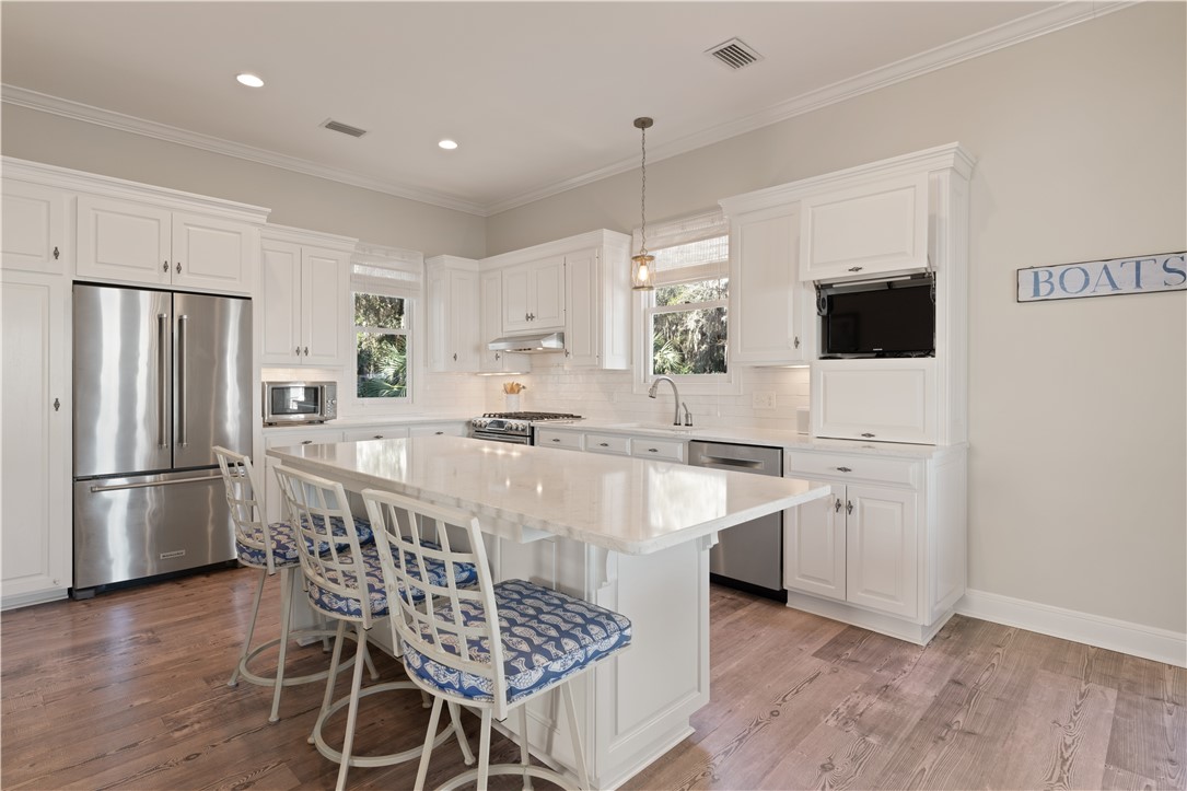 St Simons Island, Georgia 31522, United States, 4 Bedrooms Bedrooms, ,5 BathroomsBathrooms,Residential,Active,108274