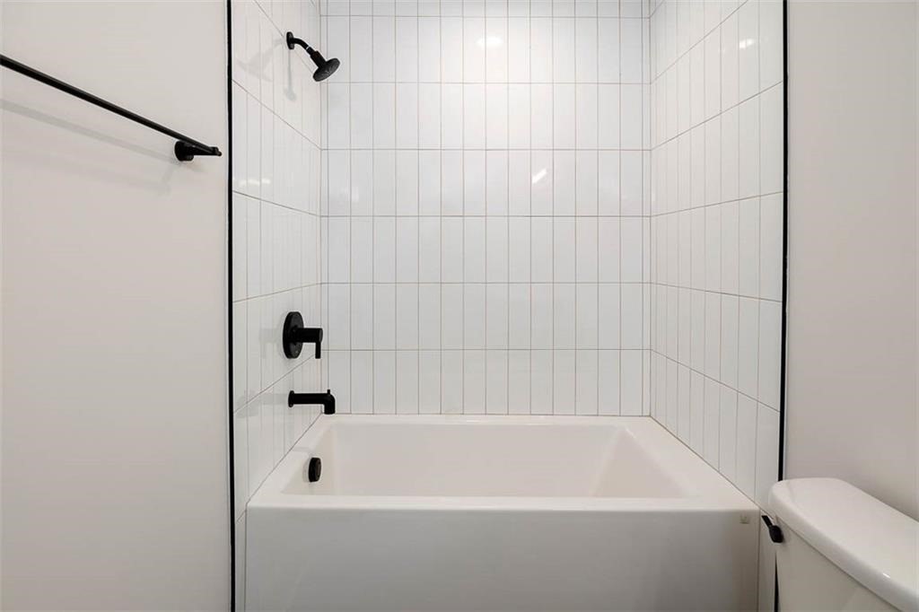 Brunswick, Georgia 31520, United States, 1 Bedroom Bedrooms, ,1 BathroomBathrooms,Residential,Active,203062